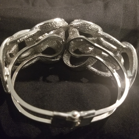 Rhinestone Cuff Hinge Bracelet - Picture 5 of 5